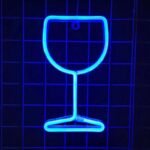 eclairez votre decor avec notre mini neon verre de vin elegant bleu 510 1