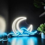 eclairez votre espace avec le neon wave moon apaisant 150 1