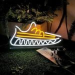 illuminez votre deco avec le neon yeezy tendance jaune 973 1