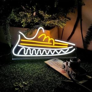 illuminez votre deco avec le neon yeezy tendance jaune 973 1
