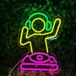illuminez votre espace avec le neon dj electrisant 991 1