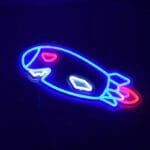 Illuminez Votre Espace Avec Le Néon Rocket: Aventure Et Adrénaline!