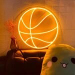 illuminez votre passion avec notre neon basketball dynamique rouge 667 1