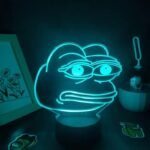 laissez briller lhumour avec la lampe pepe the frog 482 1