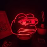 laissez briller lhumour avec la lampe pepe the frog 880 1