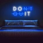 Néon Motivant Don’t Quit: Brillez Avec Détermination !
