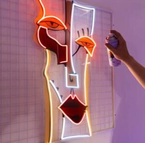 plongez dans lart avec notre neon uv picasso eblouissant 50cm 996 1