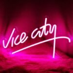plongez dans les annees 80 avec notre mini neon vice city 787 1