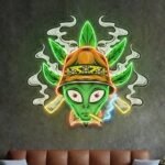 plongez dans lunivers avec le neon alien eblouissant 862 1